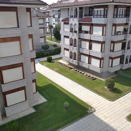 Apartamento Dúplex En Urbanización Salceda Al Lado De La Playa Noja
