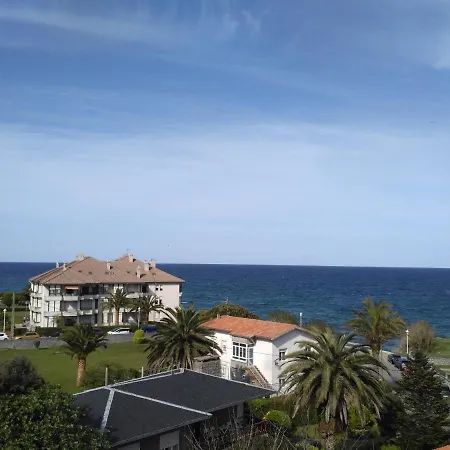 Dúplex En Urbanización Salceda Al Lado De La Playa Apartamento